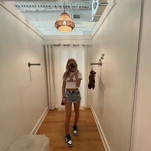 Meet your Posher, Reagan